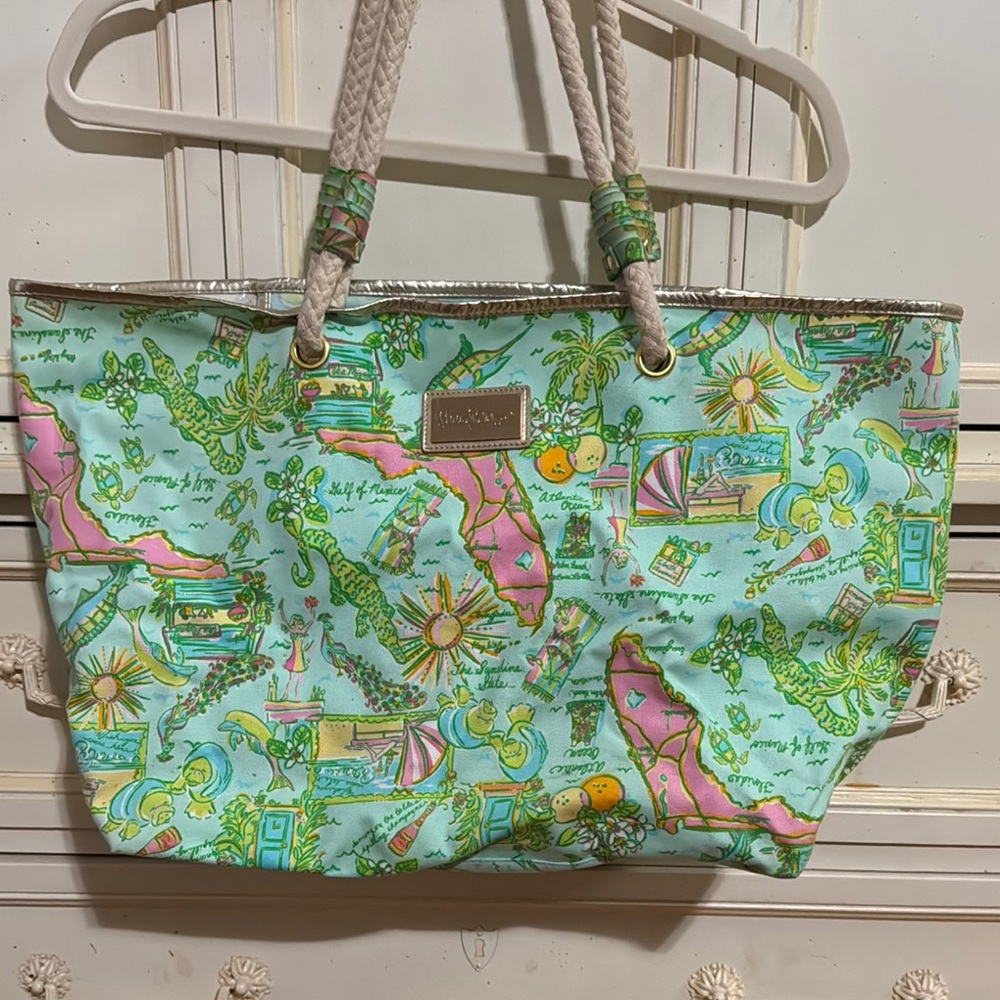 Lilly Pulitzer tote bag with Florida pattern